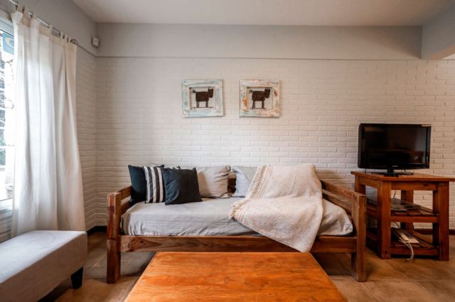 Apart Valeria House - CheckinFans