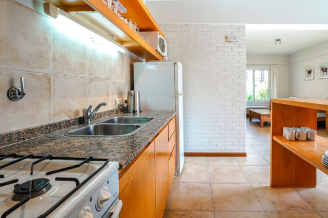 Apart Valeria House - CheckinFans