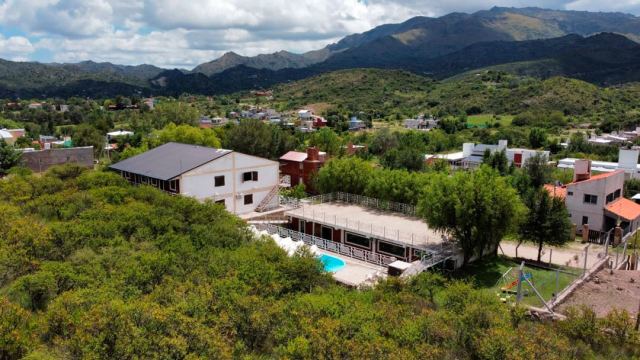 Apartamentos La Quebrada - CheckinFans