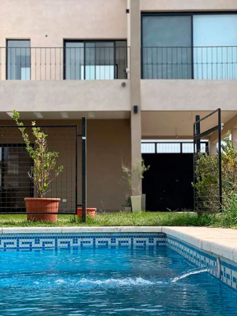 Areco Boutique - CheckinFans