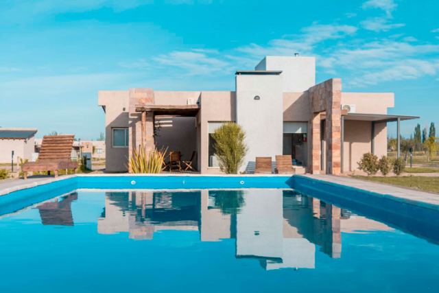 Azalea Luxury Lodge - CheckinFans