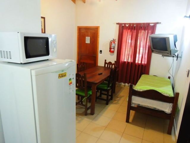 Cabañas Alma Mora - Cabaña para 5 - Heladera - CheckinFans