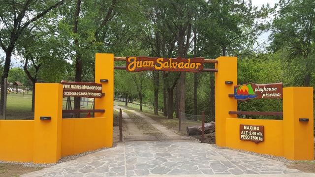 Ingreso al Complejo - Cabañas Juan Salvador