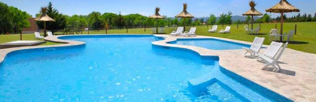 Piscina principal del complejo