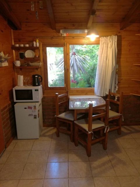 Monoambiente Grande - Cabañas Mirko y Suhe - cocina - CheckinFans