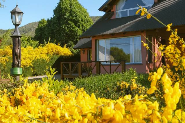 Foto principal de Cabañas Rayuela, naturaleza y ubicación ideal en San Carlos De Bariloche - CheckinFans