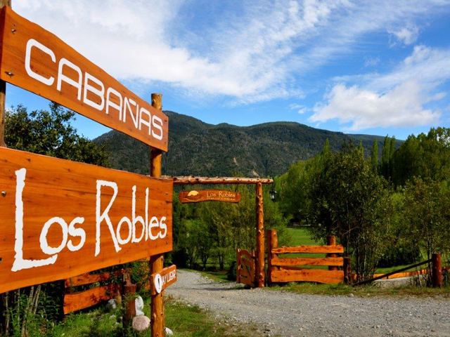 Complejo Los Robles - CheckinFans