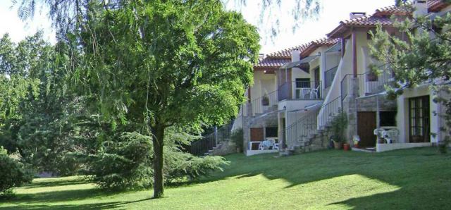 Costa Serrana Apart Hotel - CheckinFans