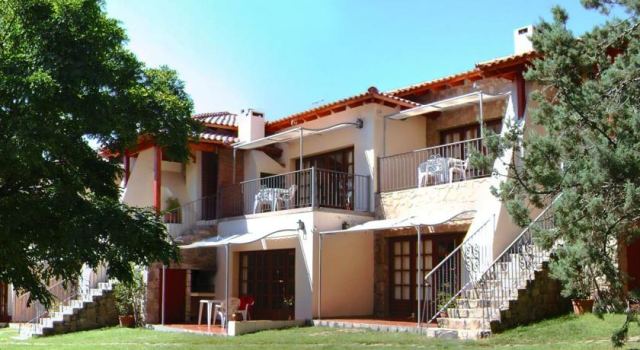 Costa Serrana Apart Hotel - CheckinFans